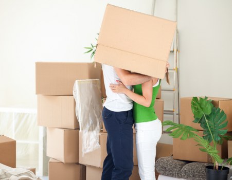 Unpacking service setting up a new home in Fulham