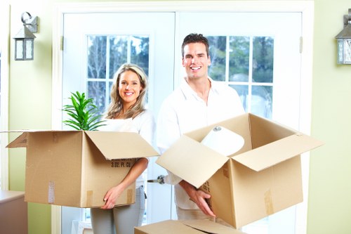 Fulham moving service for residential and commercial removals